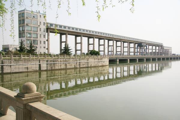 綿陽(yáng)市三江電站閘壩